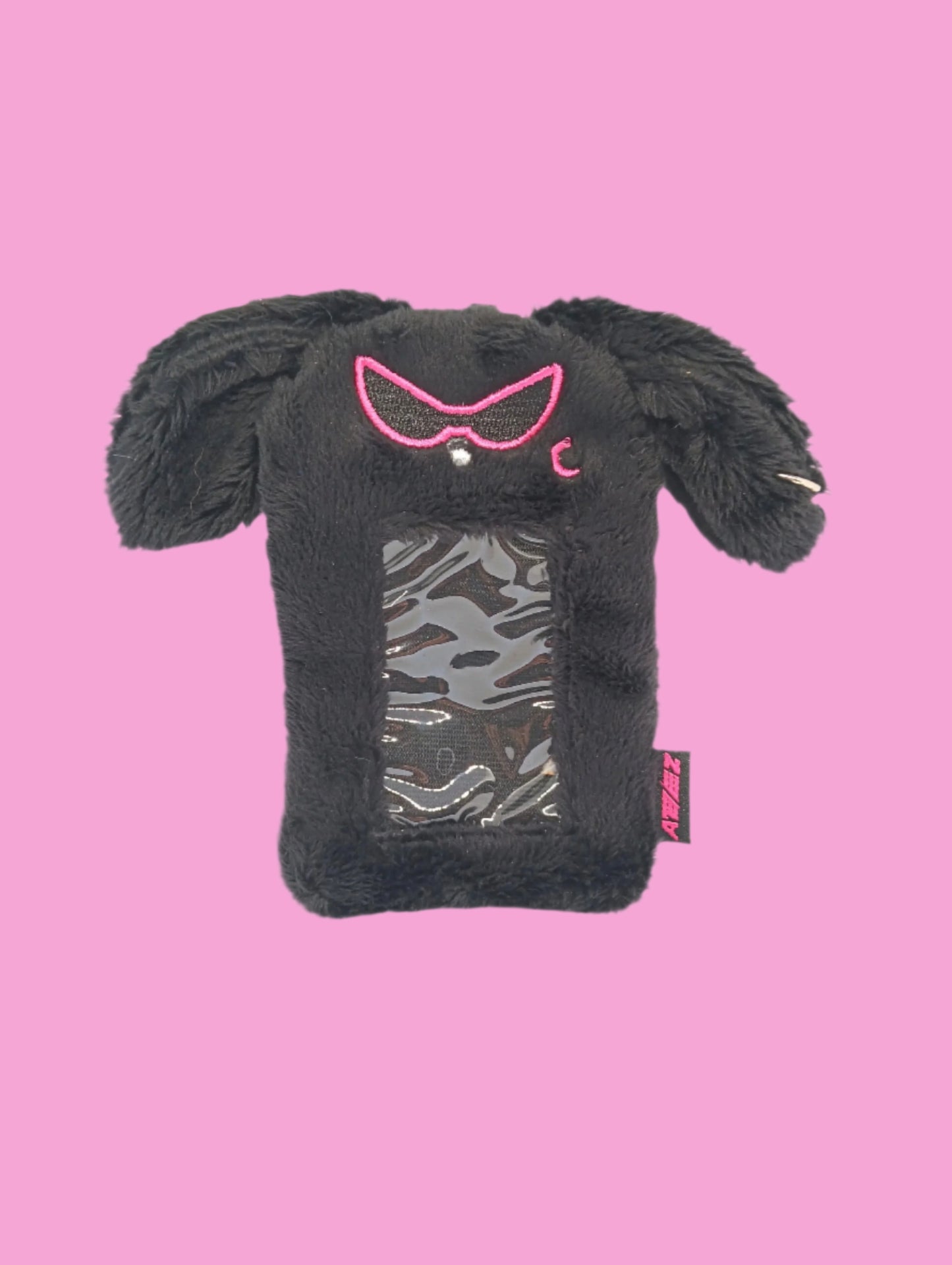 ATEEZ RABBIT CAD HOLDER KEYCHAIN