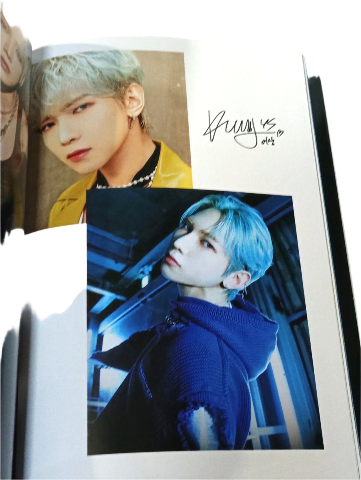 ATEEZ - GUERRILLA PHOTOBOOK