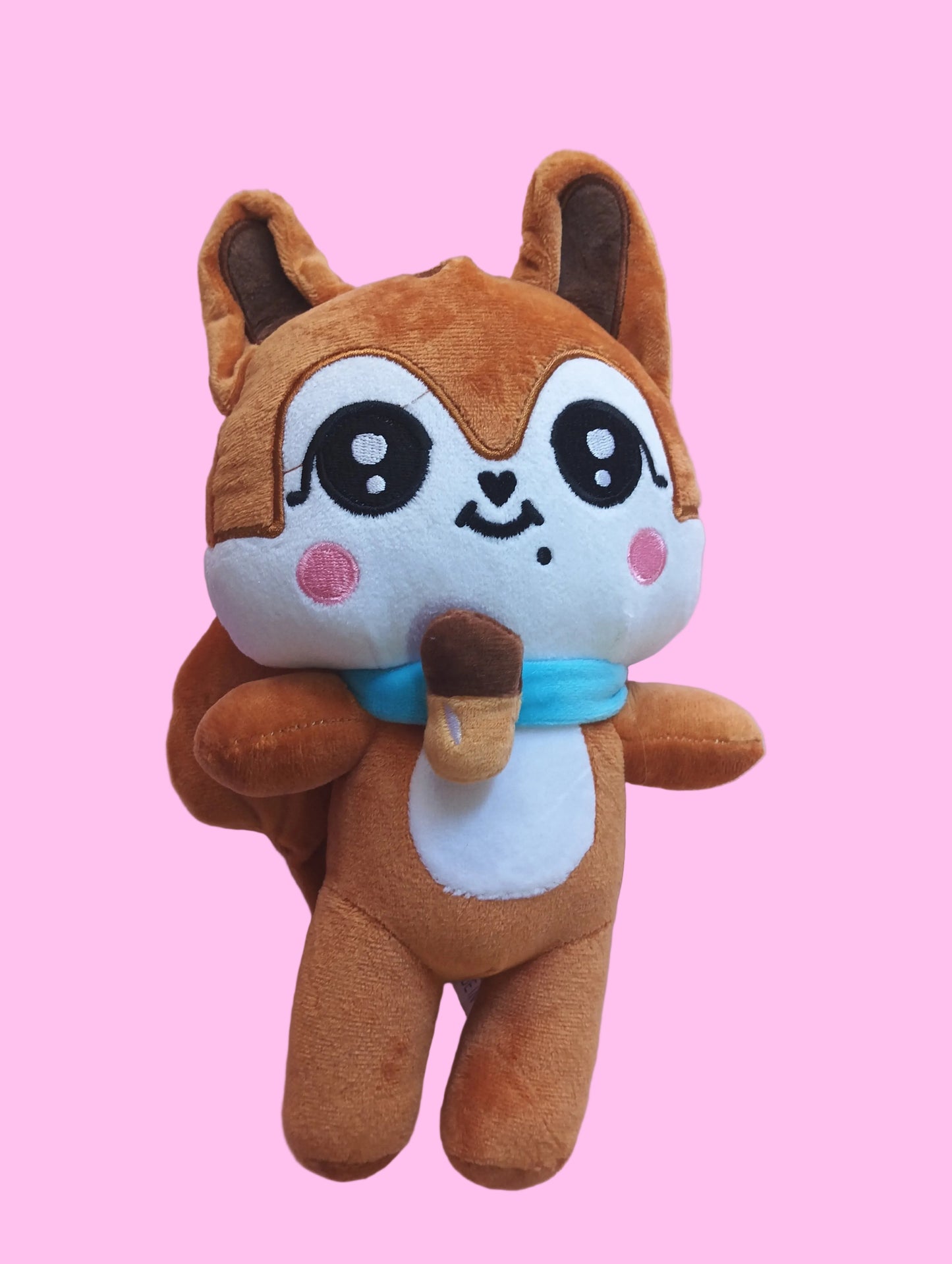 IVE PELUCHES MINIVE- 20 CM